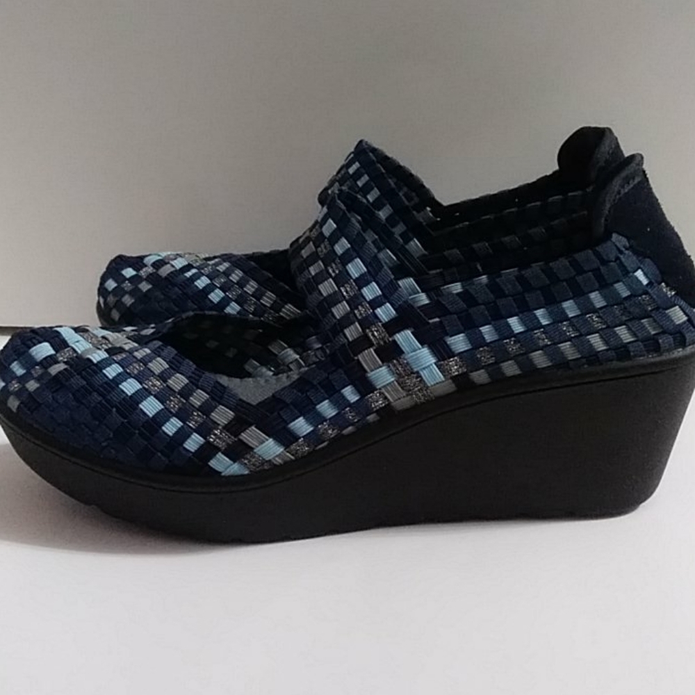 Steve Madden Woven Wedges